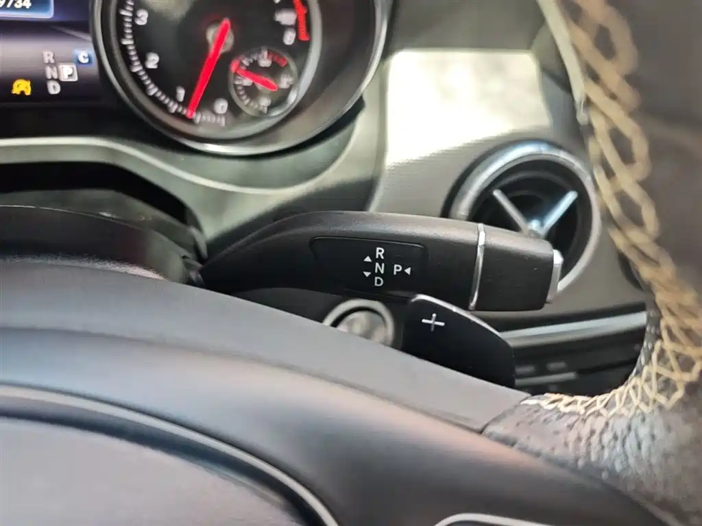 Mercedes-Benz CLA 2018 — фото 14