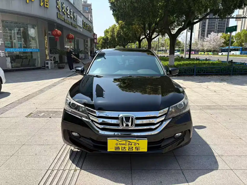 Honda Accord 2015 — фото 2