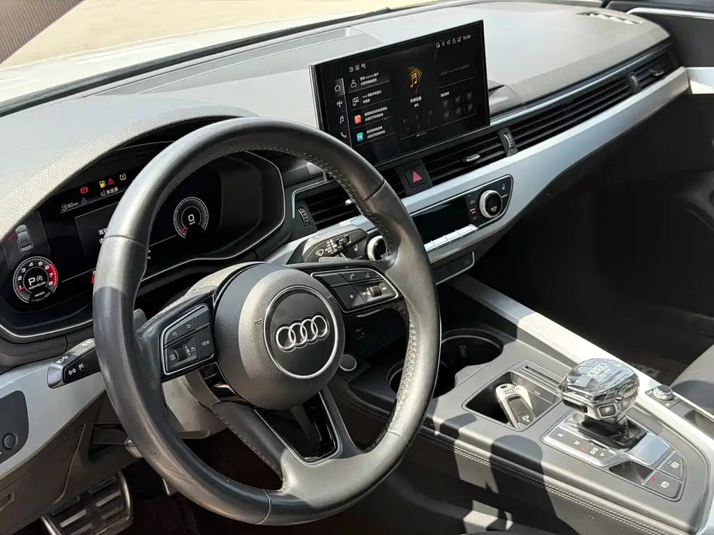 Audi A4L 2021 — фото 12