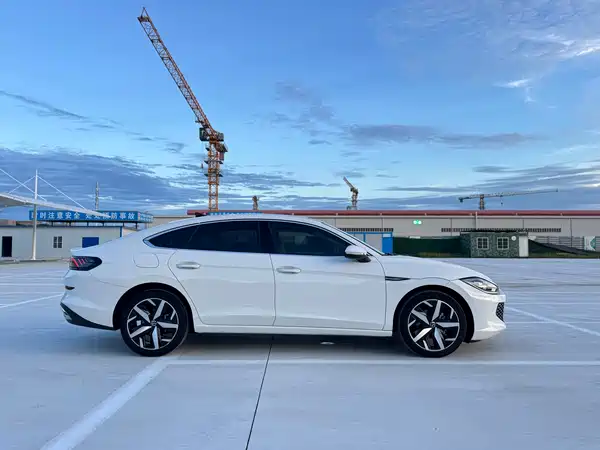 Volkswagen Lamando 2023