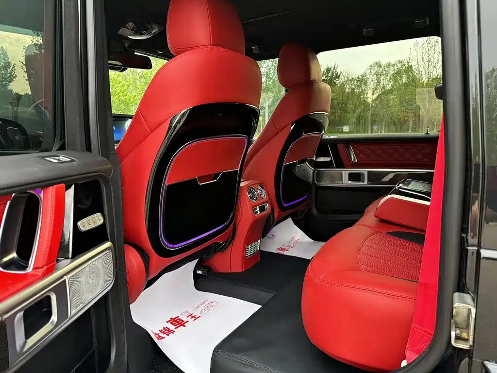 Mercedes-Benz G-Class 2011 — фото 11