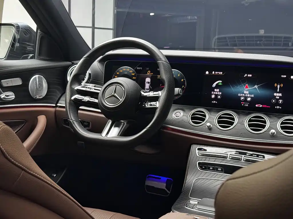 Mercedes-Benz E-Class 2021 — фото 14