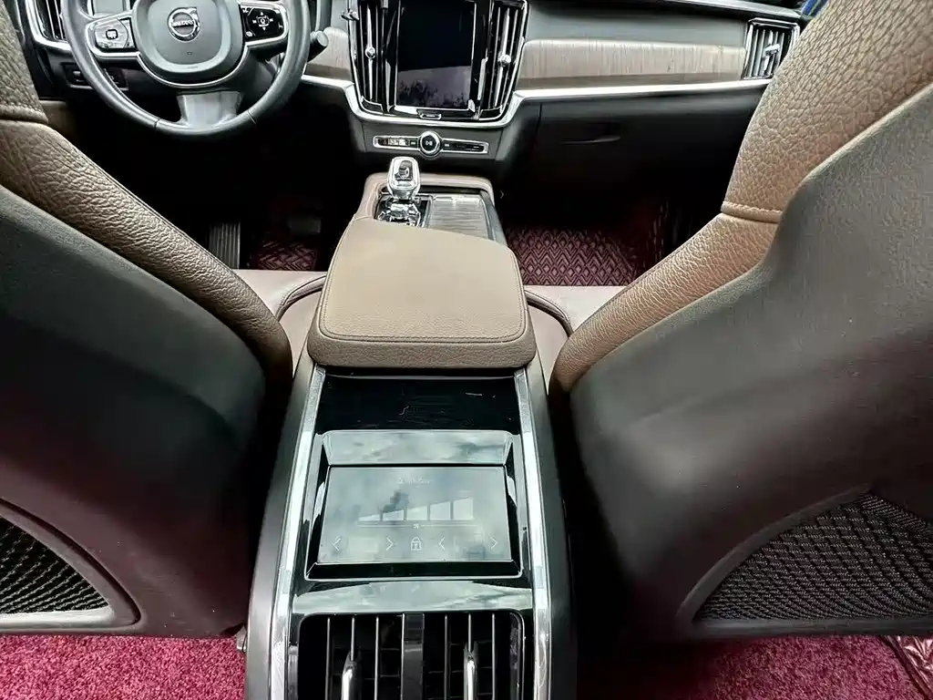 Volvo S90 2021 — фото 15