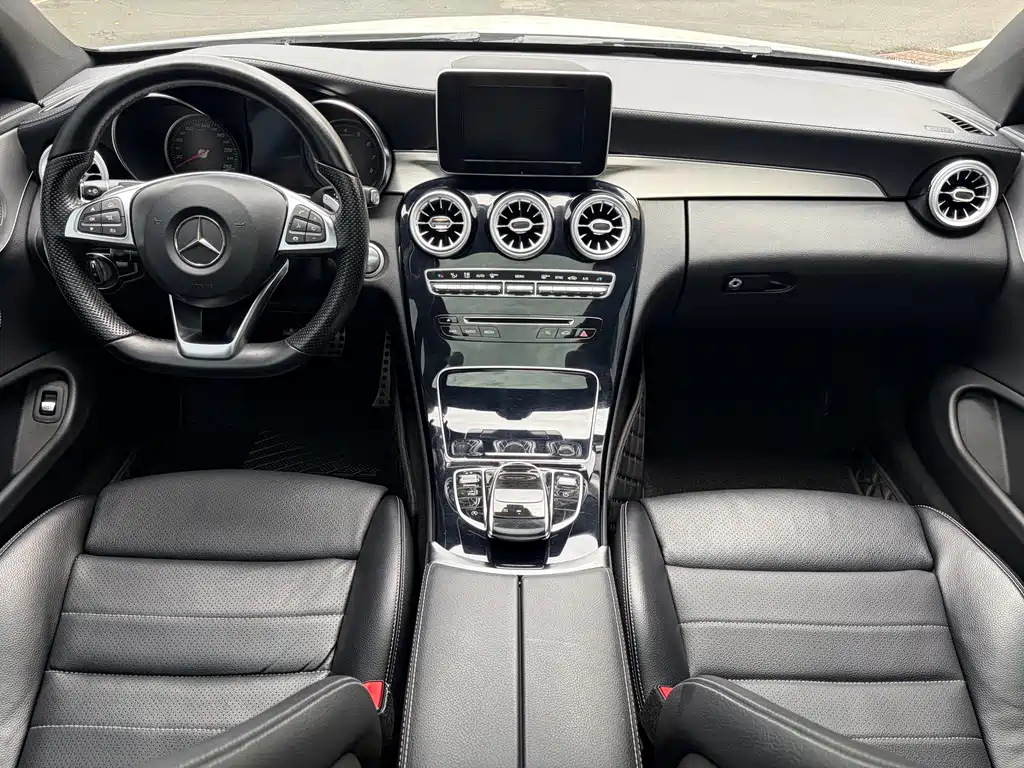 Mercedes-Benz C-Class 2017 — фото 11