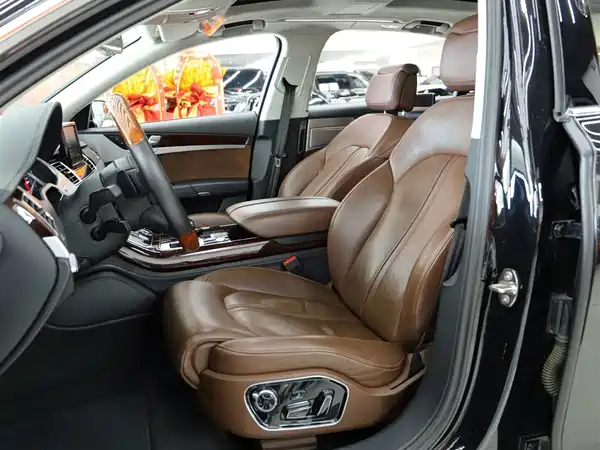 Audi A8 2012