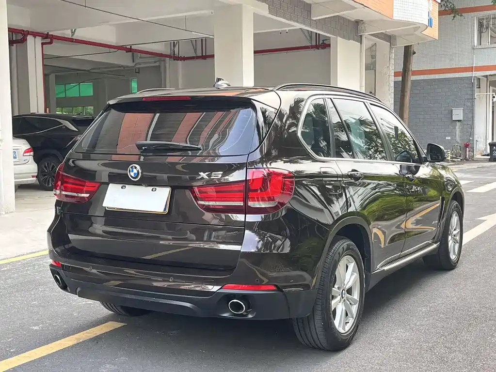 BMW X5 2016 — фото 16
