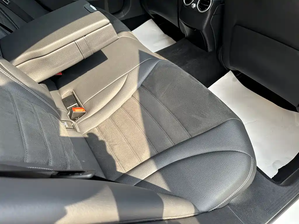 Mercedes-Benz C-Class 2018 — фото 15