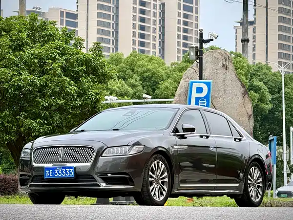 Lincoln Continental 2018