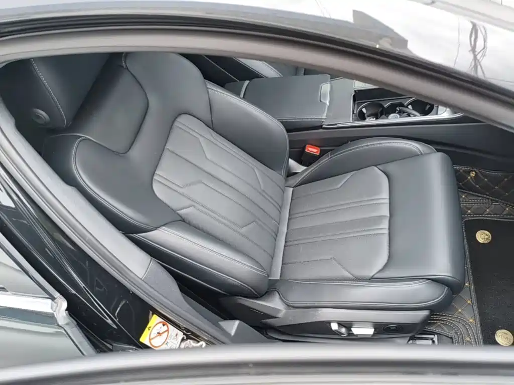 Audi A6L 2025 — фото 25