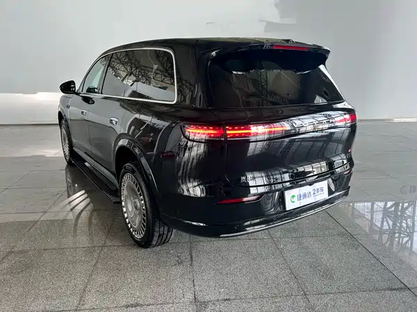 Voyah Taishan 2025