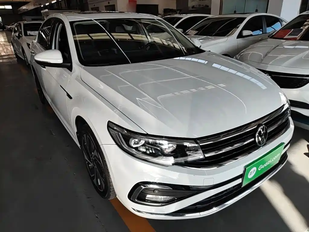 Volkswagen Bora 2023