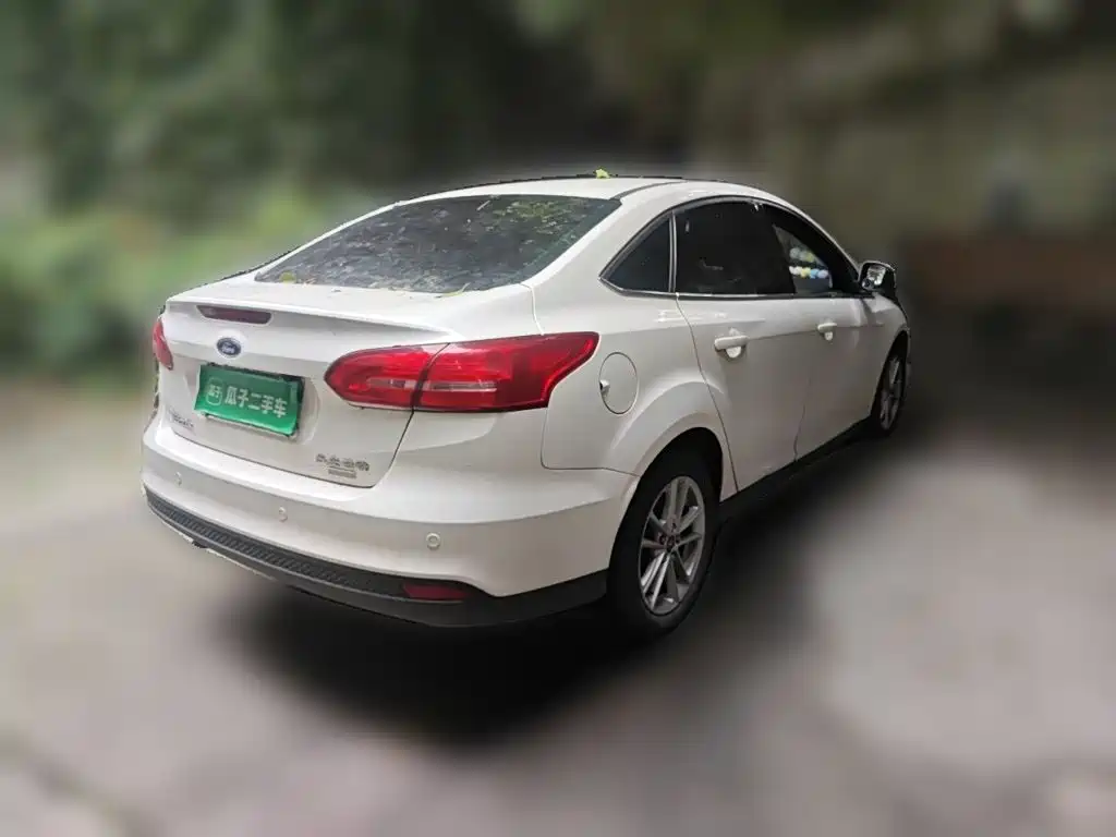Ford Focus 2015 — фото 4