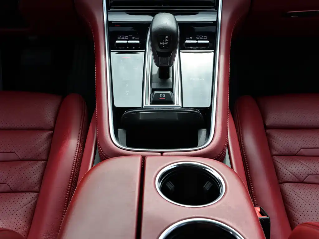 Porsche Panamera 2017 — фото 12