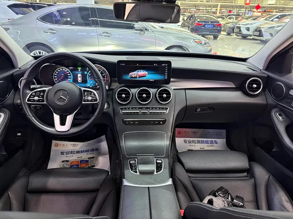Mercedes-Benz C-Class 2019 — фото 9