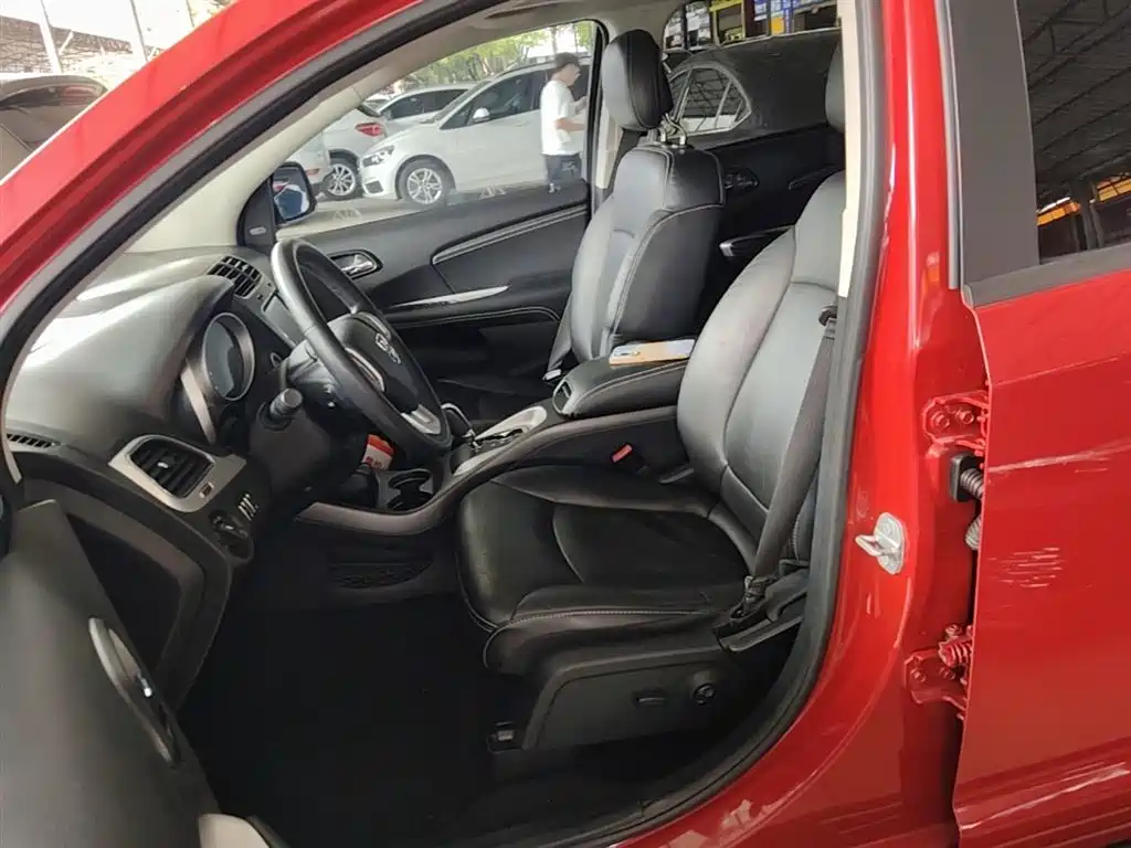 Dodge Journey 2016 — фото 15