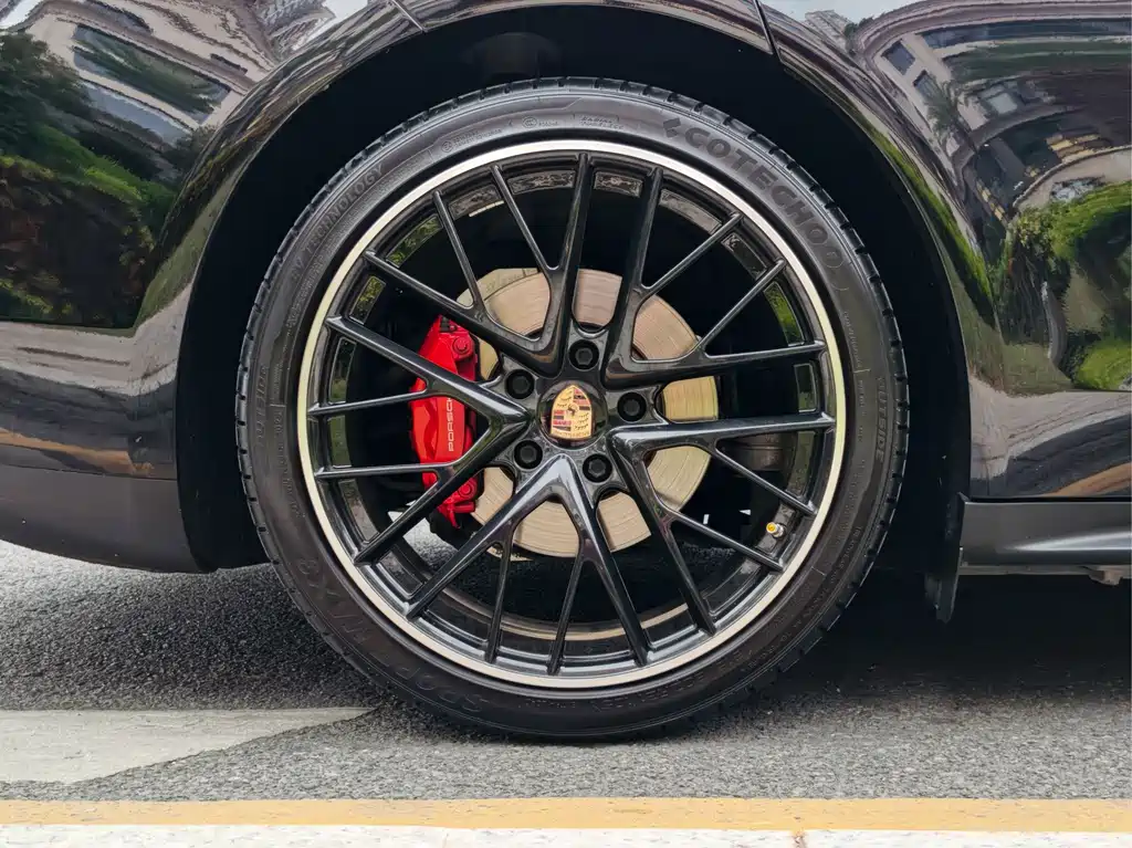 Porsche Panamera 2019 — фото 9