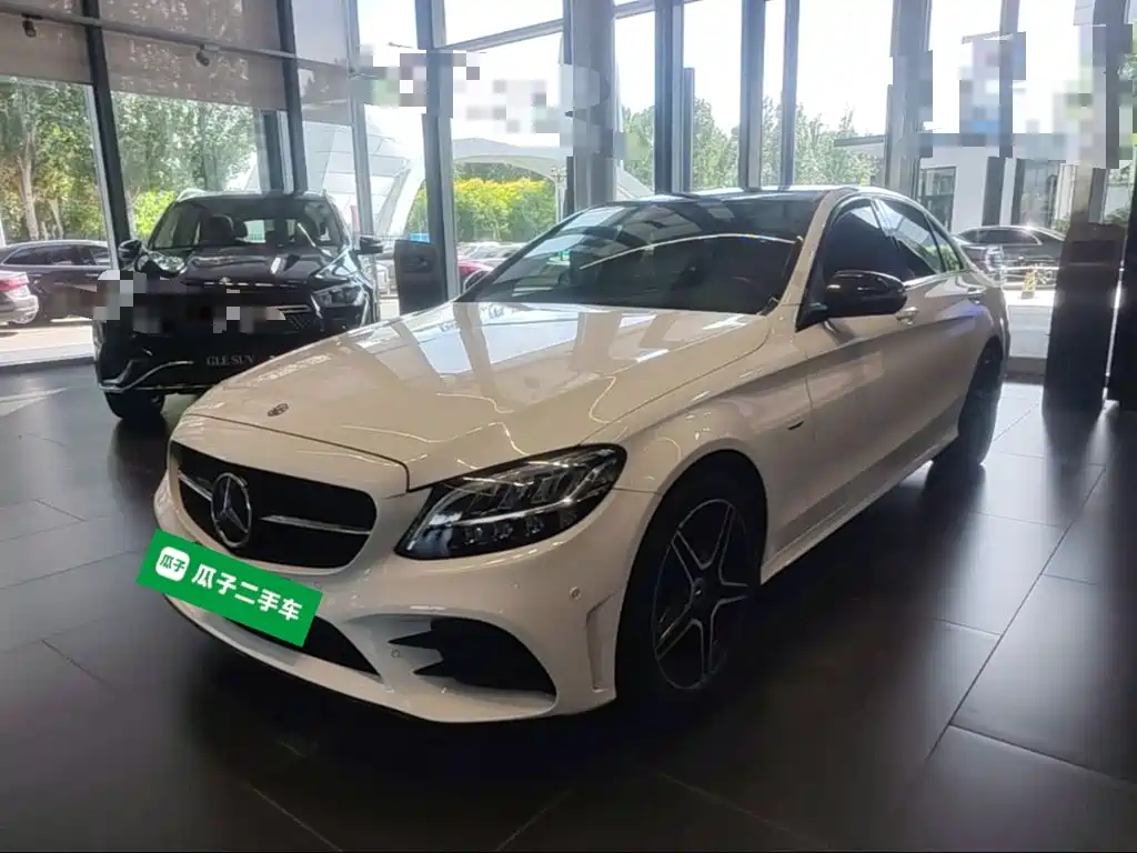 Mercedes-Benz C-Class 2021