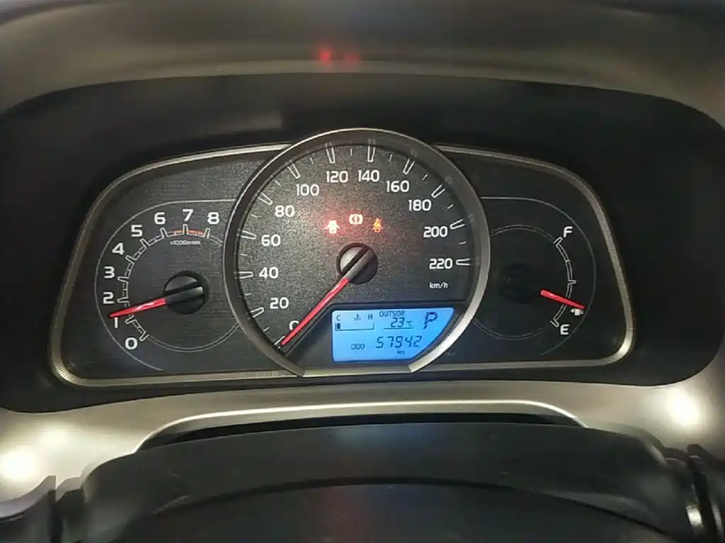 Toyota RAV4 2016 — фото 12