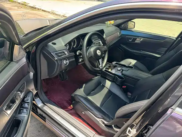 Mercedes-Benz E-Class 2013
