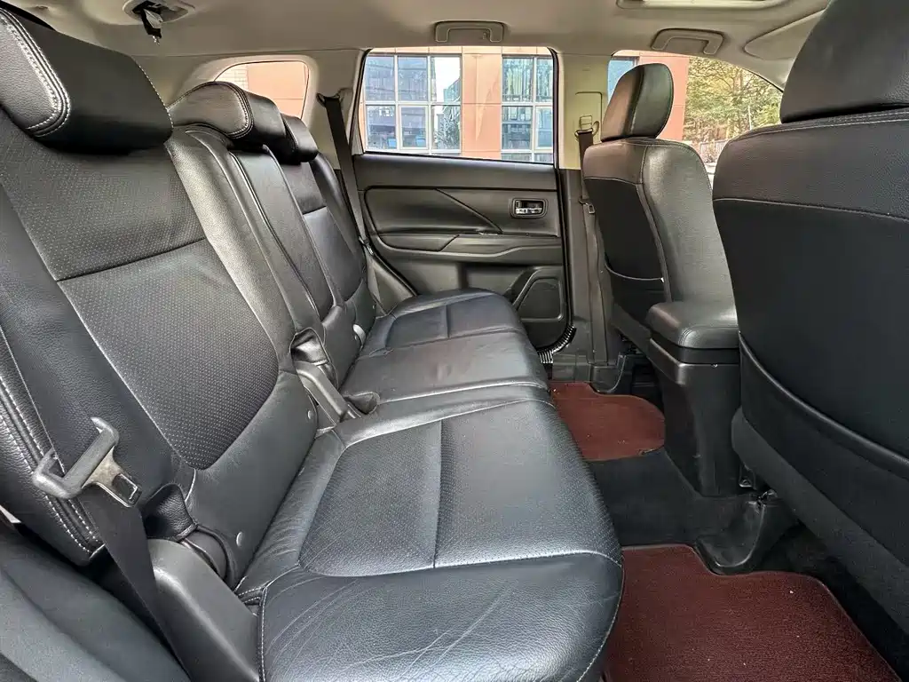 Mitsubishi Outlander 2017