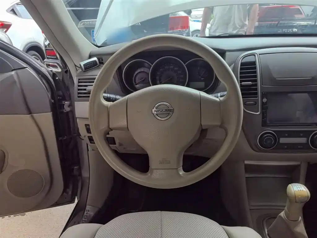 Nissan Sylphy 2015 — фото 11
