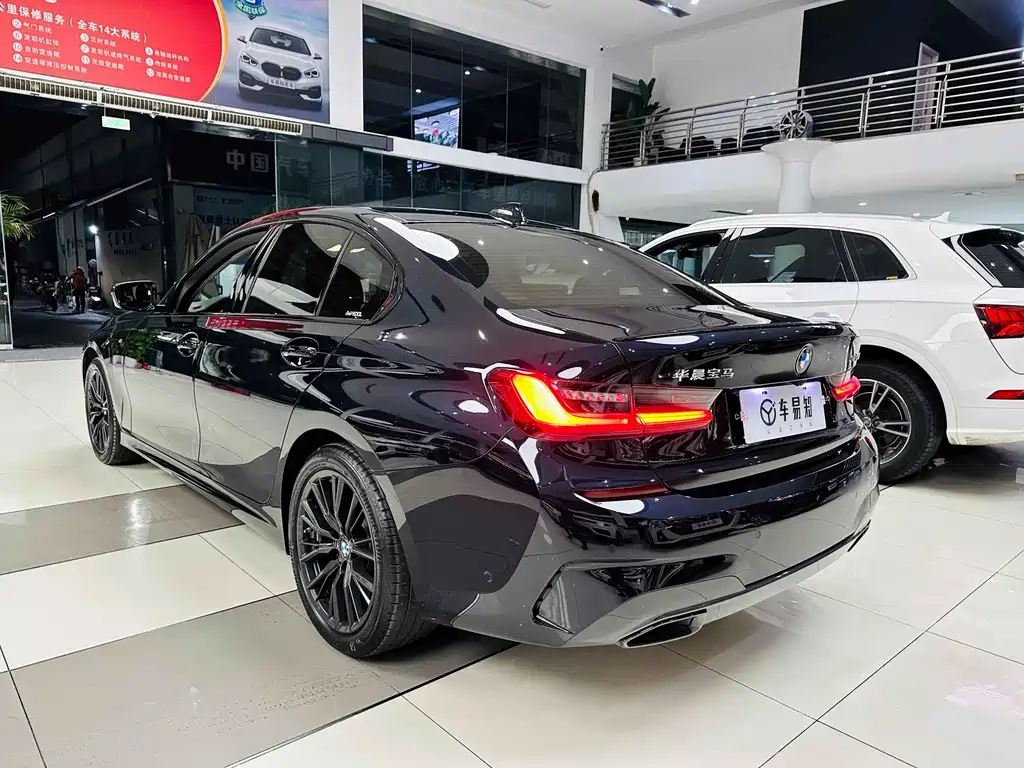 BMW 3 Series 2021 — фото 13