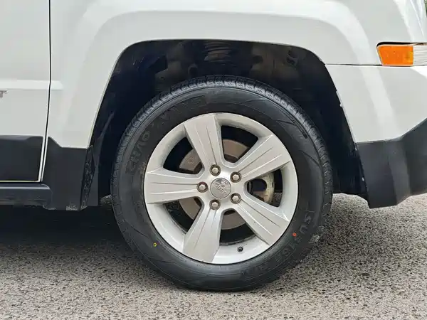 Jeep Freelancer 2015