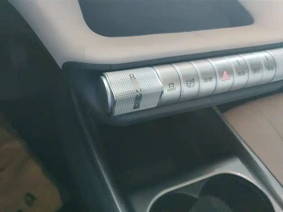 BYD Dolphin 2023 — фото 16
