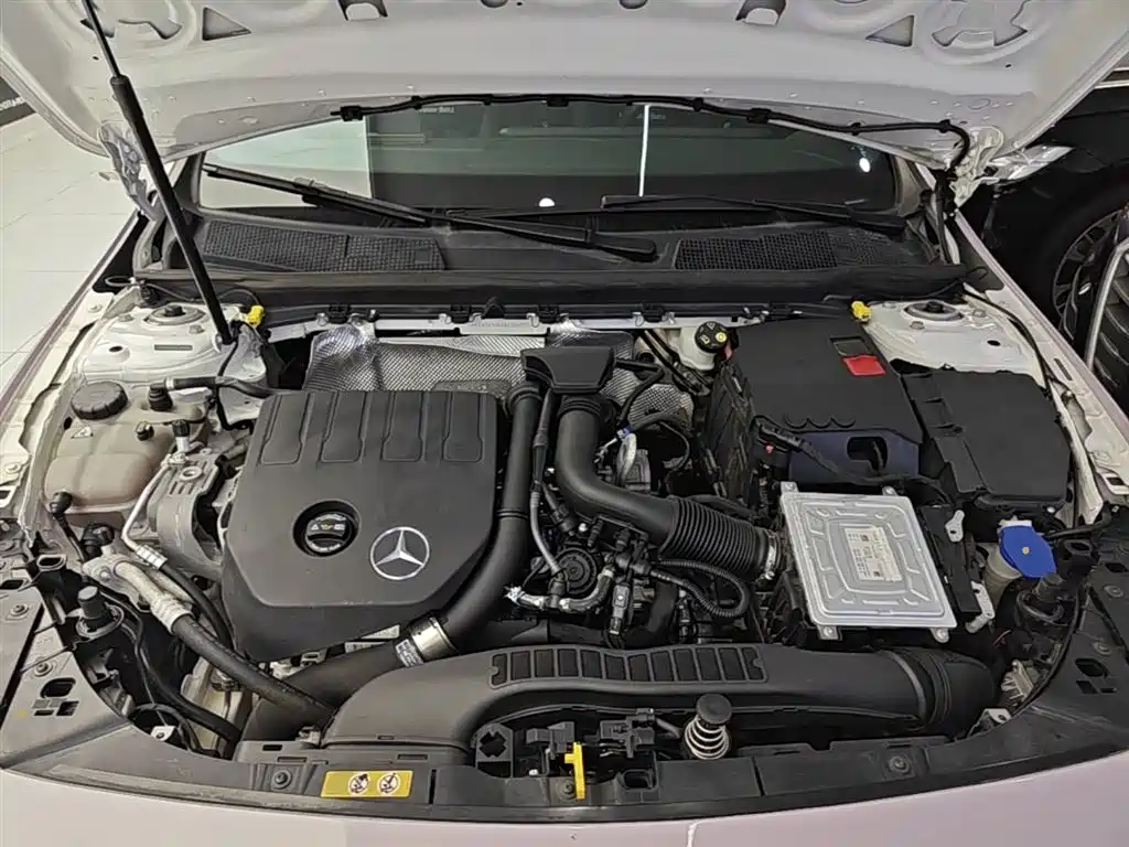 Mercedes-Benz A-Class 2022 — фото 20