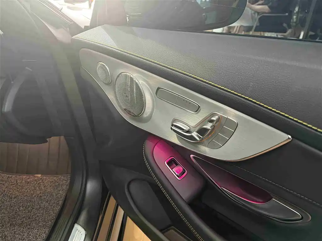 Mercedes-Benz C-Class AMG 2023 — фото 13