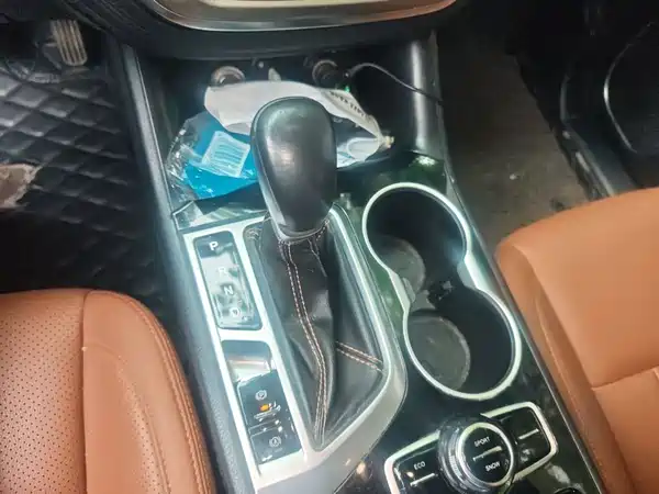 Changan CS95 2017