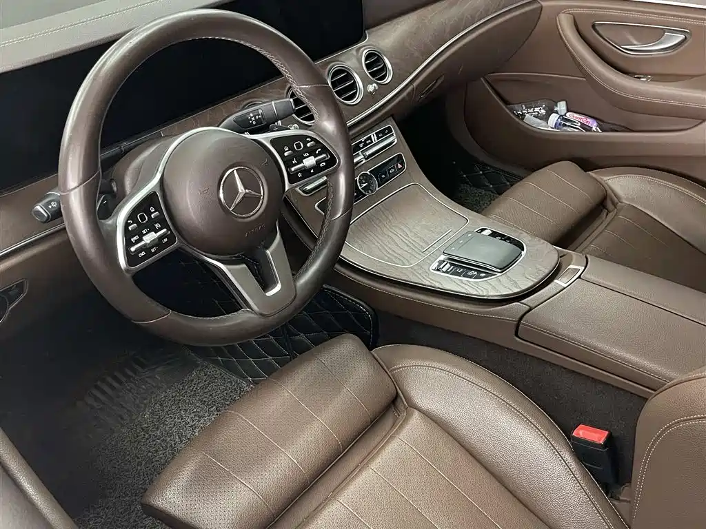 Mercedes-Benz E-Class 2020 — фото 4