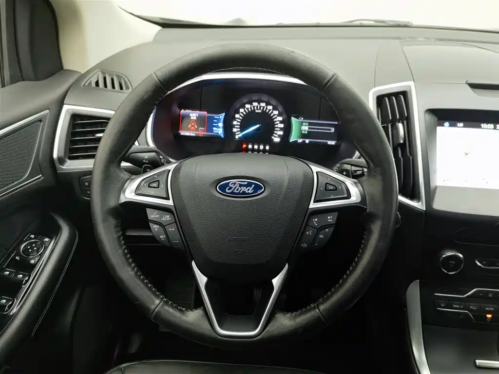 Ford Edge 2016 — фото 11