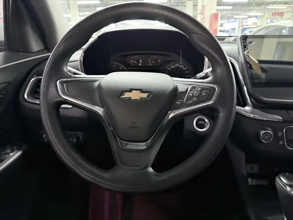 Chevrolet Equinox 2019 — фото 12