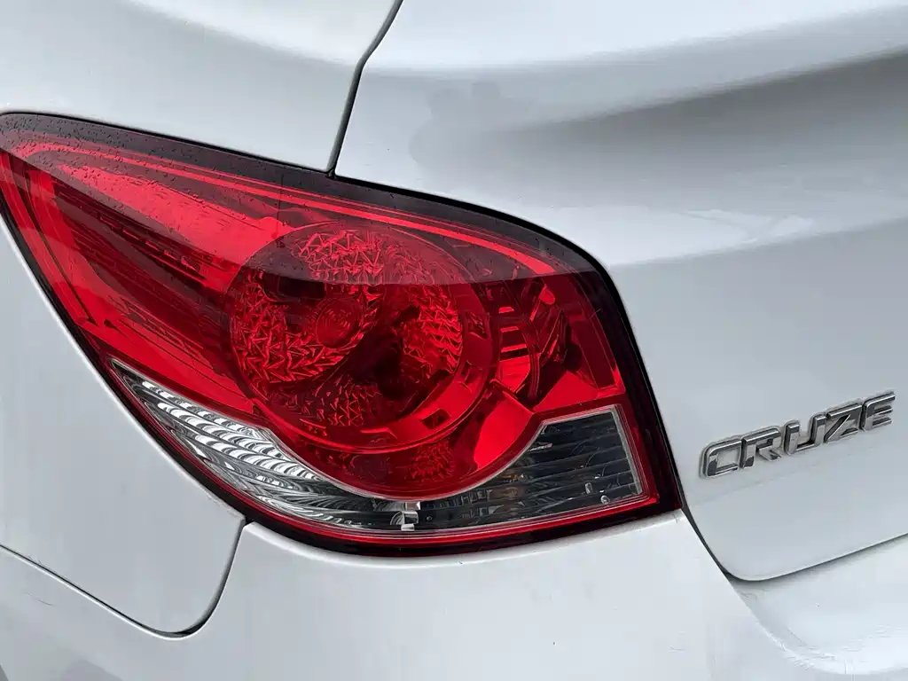 Chevrolet Cruze 2016 — фото 16