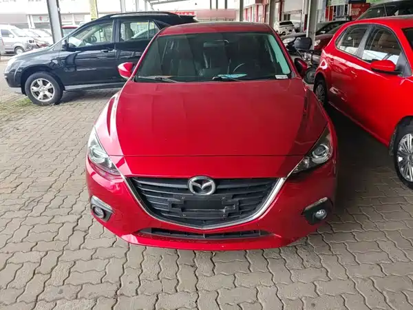 Mazda 3 Axela 2016