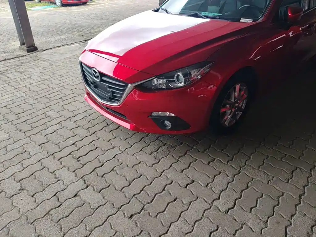 Mazda 3 Axela 2016 — фото 24
