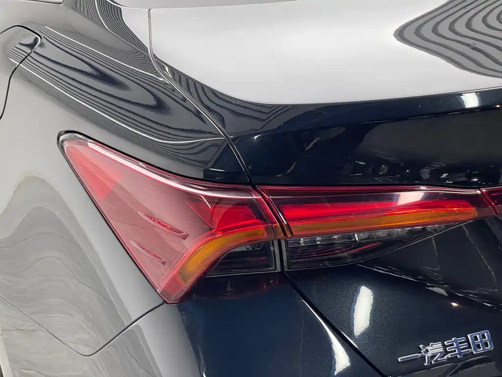 Toyota Avalon 2023 — фото 20