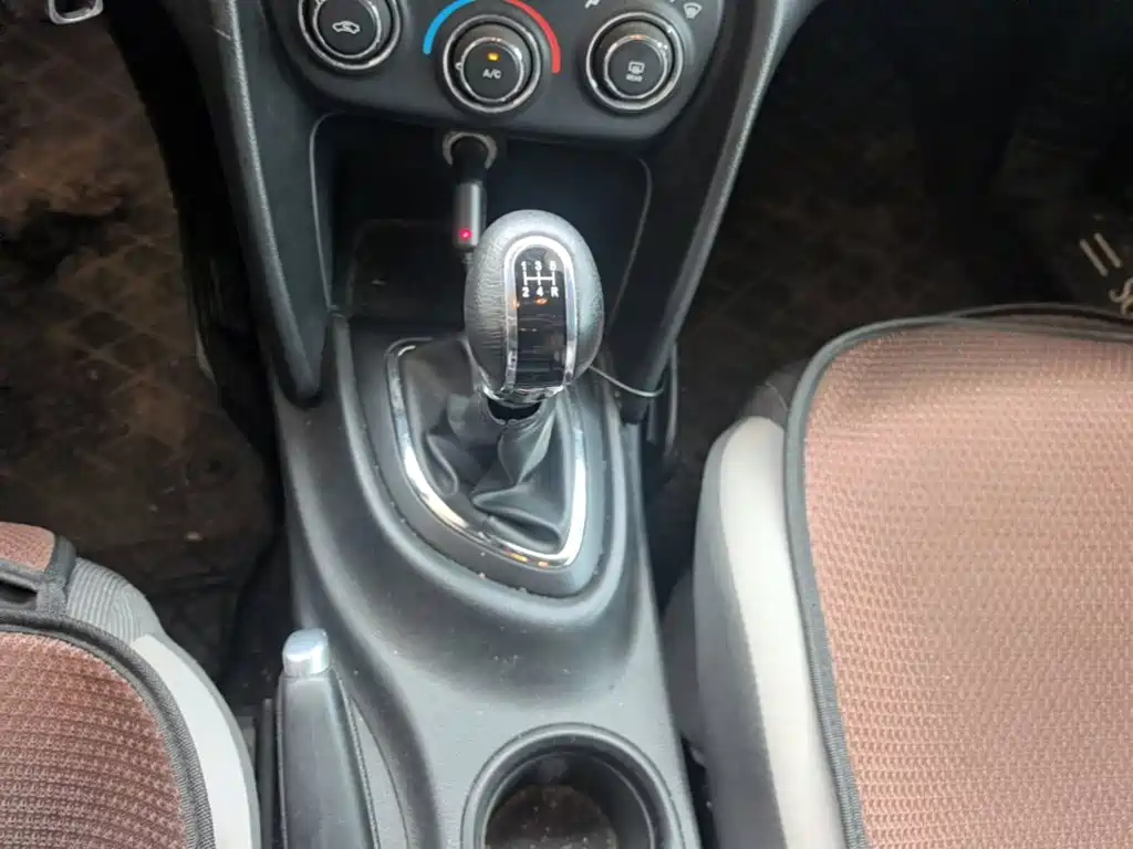 Fiat Viaggio 2016 — фото 14