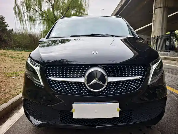 Mercedes-Benz V-Class 2022