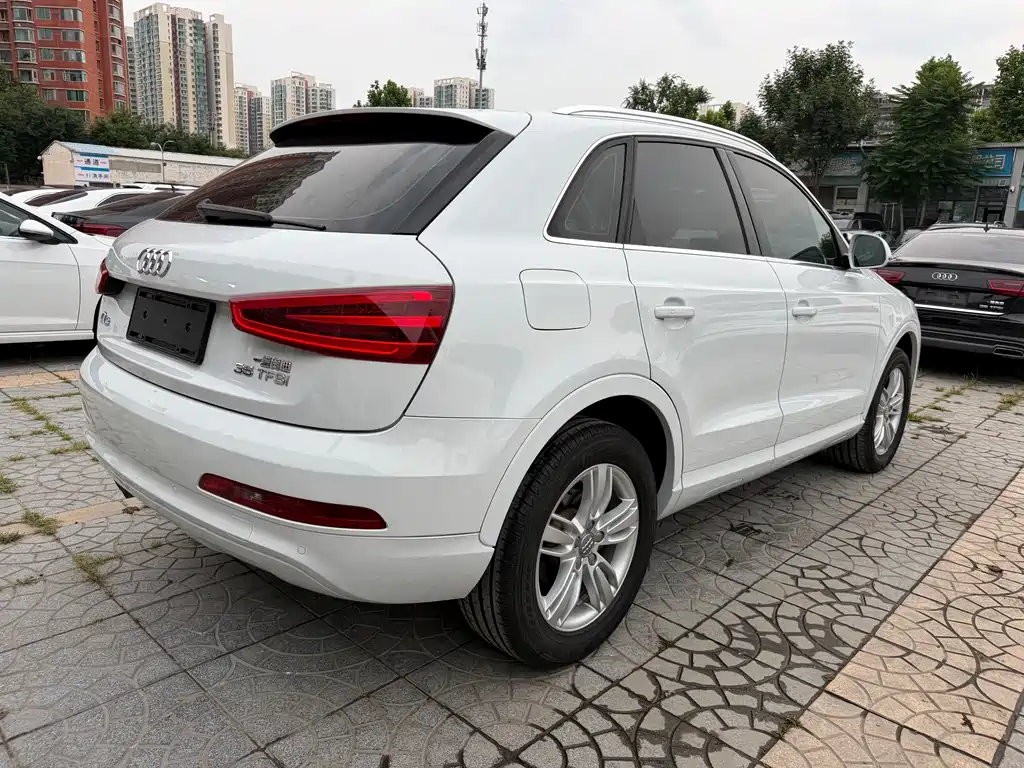 Audi Q3 2016