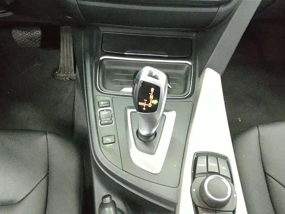 BMW 3 Series 2014 — фото 16