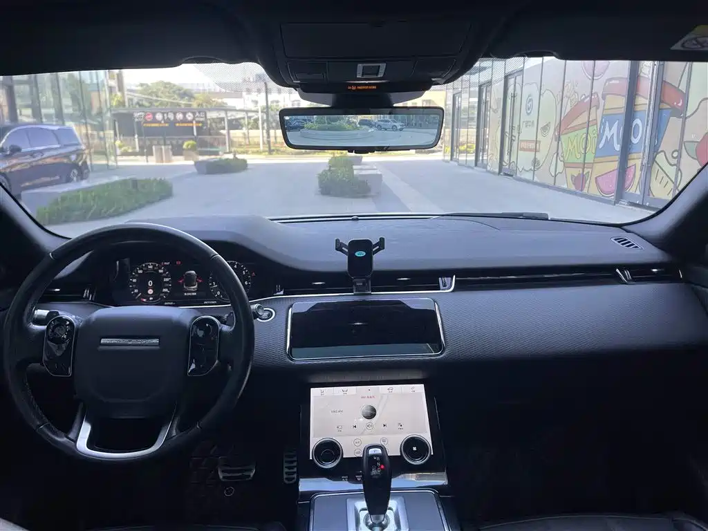 Land Rover Evoque 2020 — фото 10