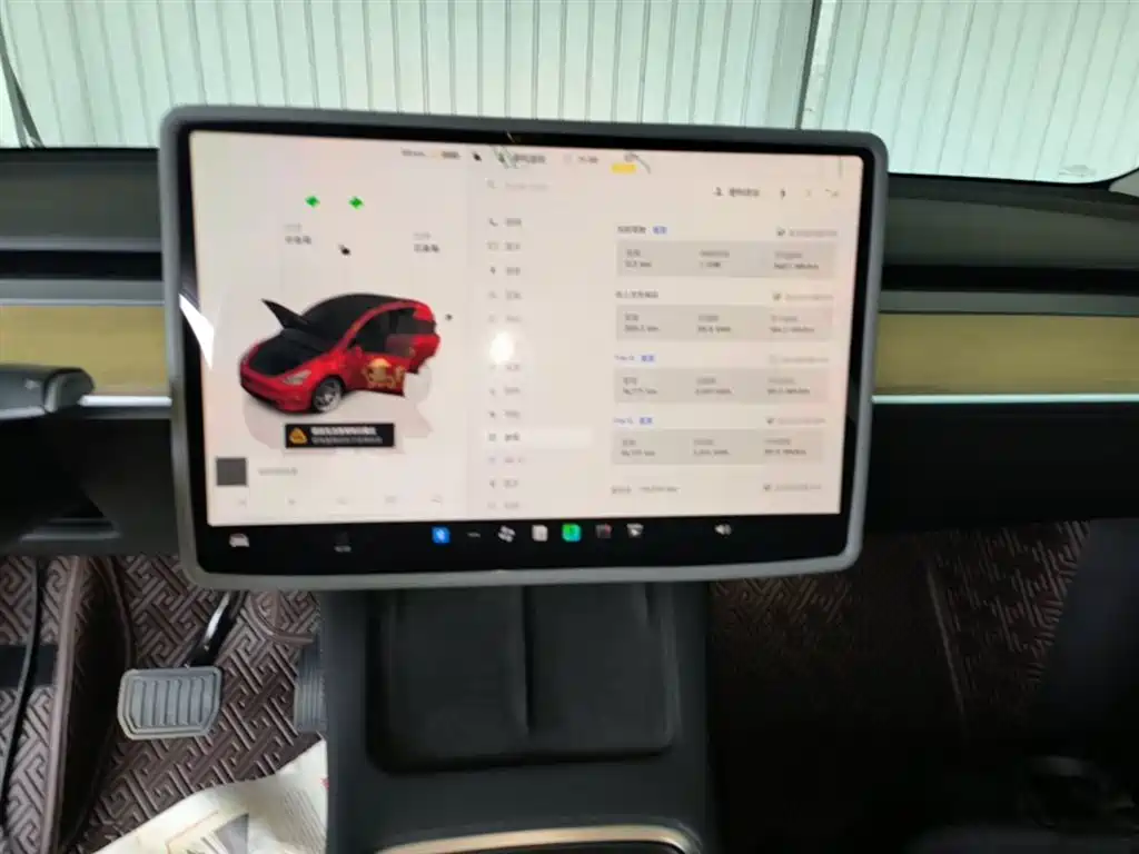 Tesla Model Y 2023 — фото 13