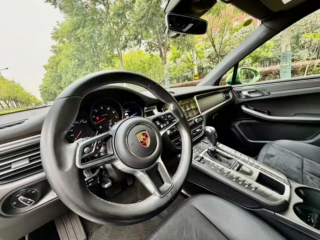 Porsche Macan 2019 — фото 4