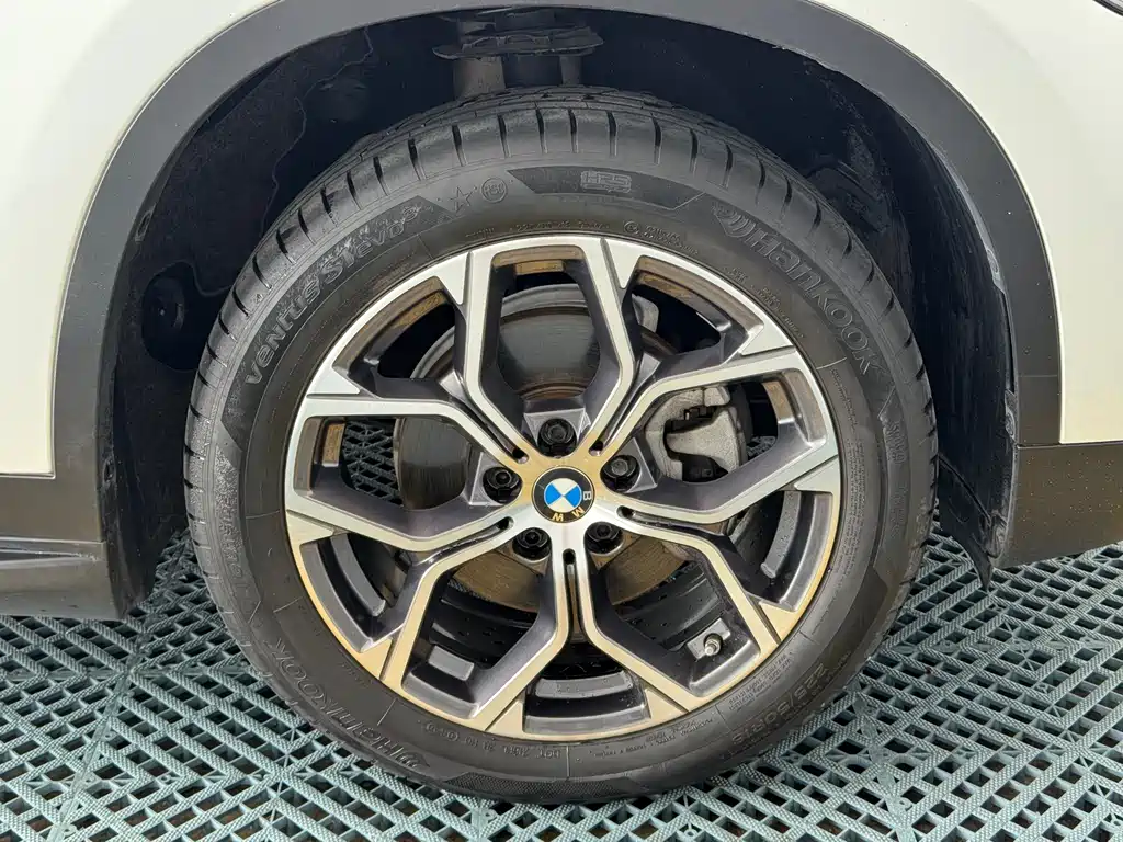 BMW X1 2020 — фото 12