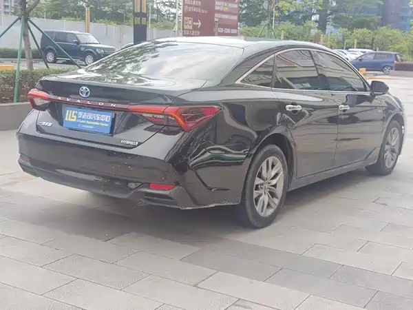 Toyota Avalon 2022