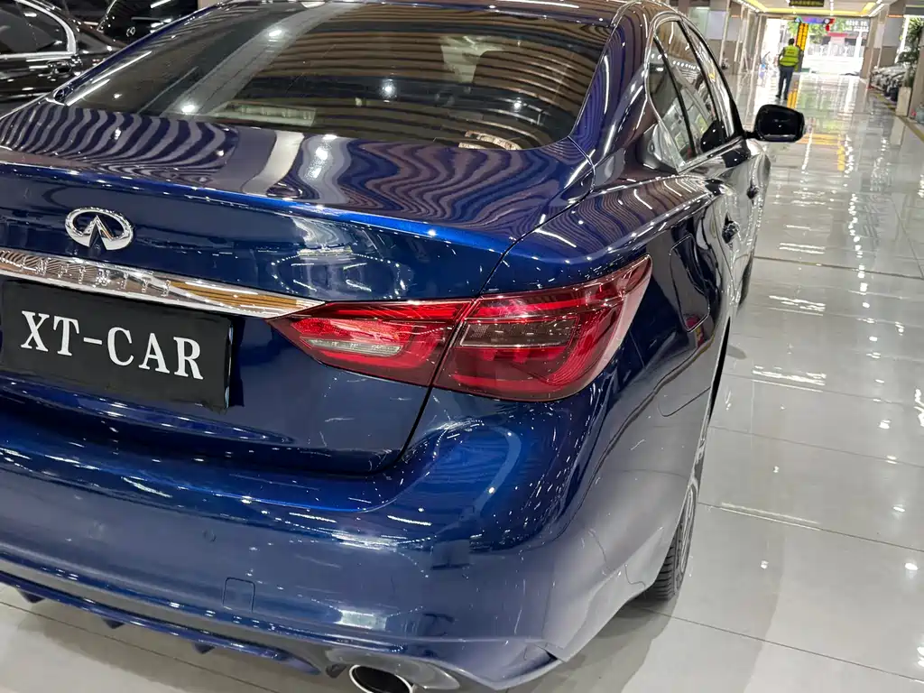 Infiniti Q50L 2018 — фото 19
