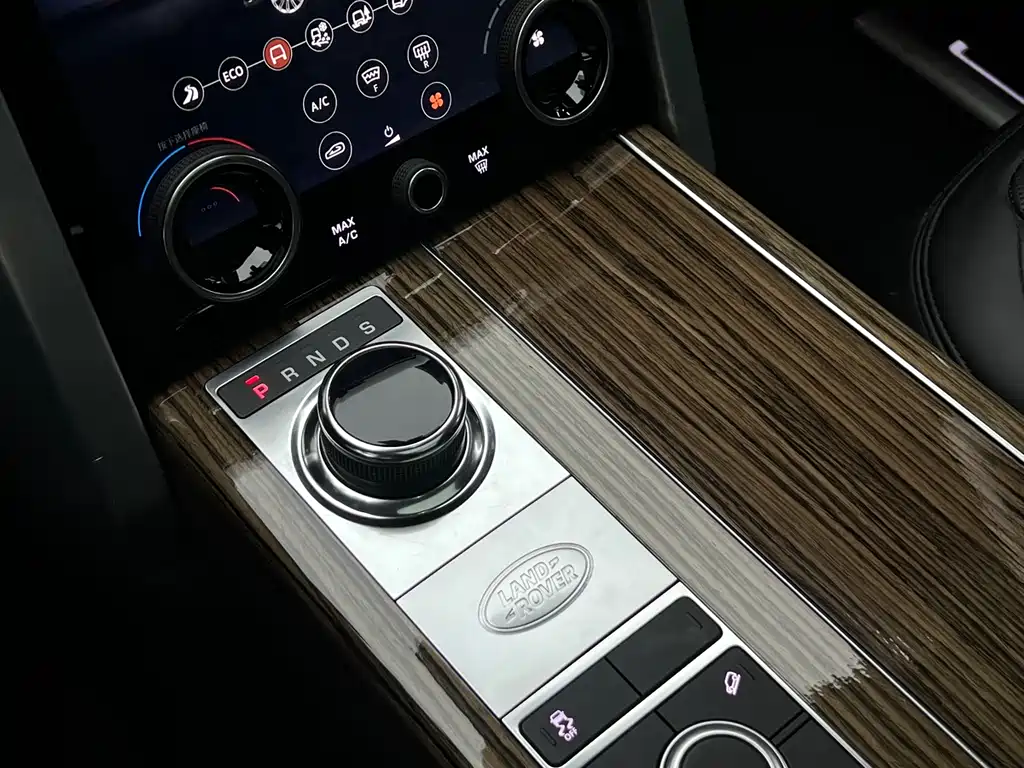Land Rover Range Rover 2019 — фото 26