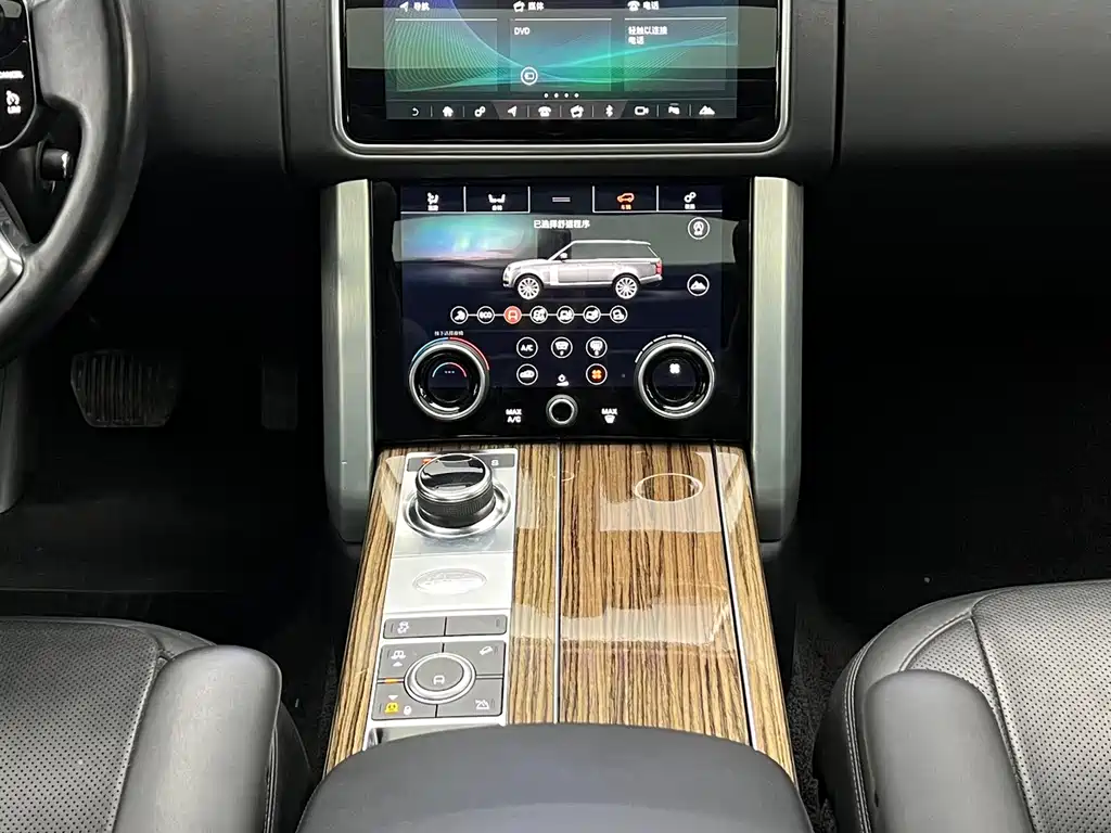 Land Rover Range Rover 2019 — фото 17